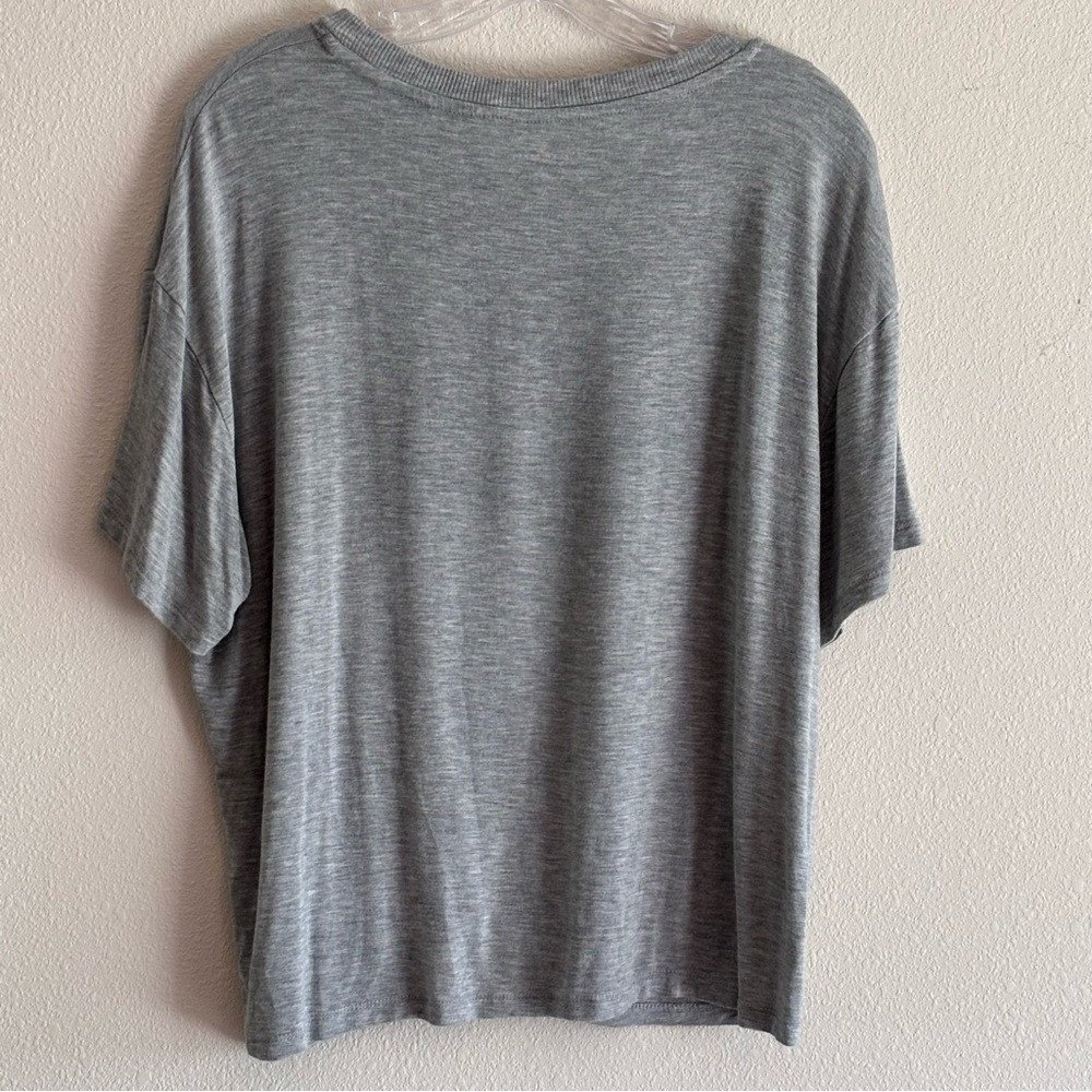 True Craft Gray Crewneck Women's T-Shirt Size Large Short Sleeve - Picture 7 of 8